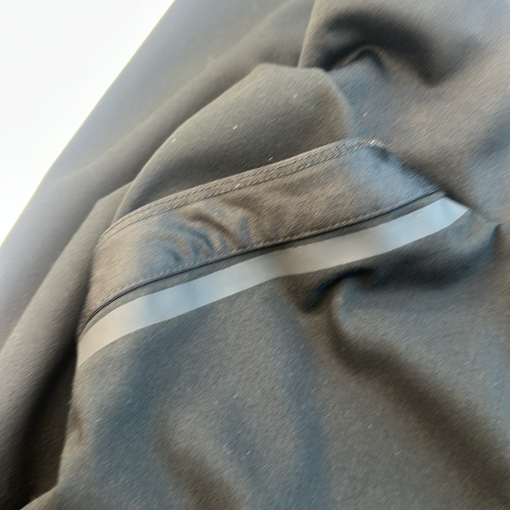 Black jogger scrub Pants with Reflective Stripes - Picture 4 of 6